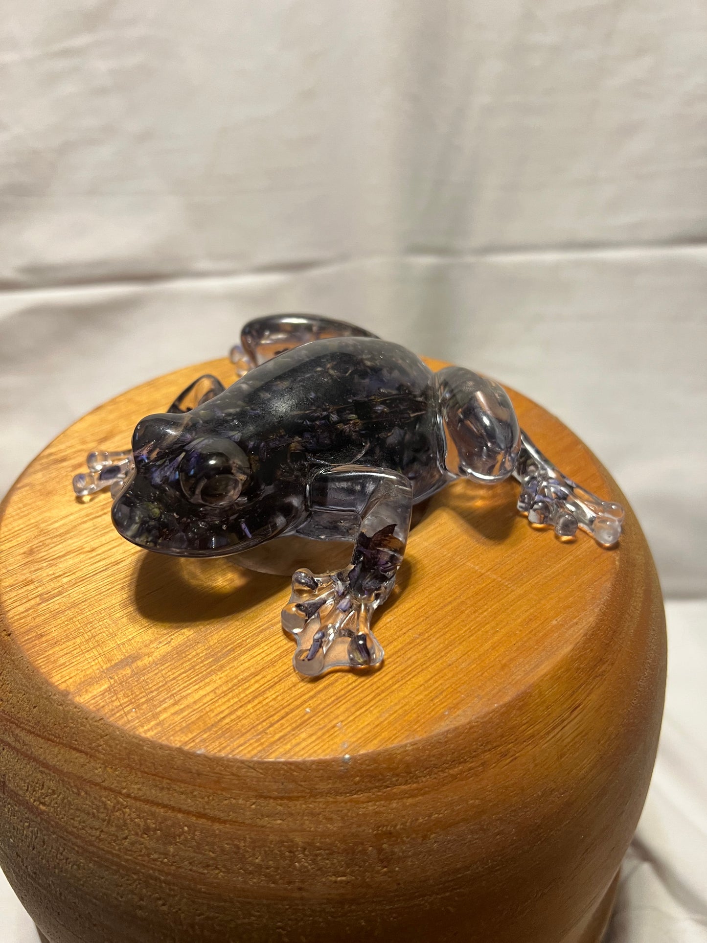 Lavender Resin Frog – Botanical Frog Figurine – Handmade Woodland Decor
